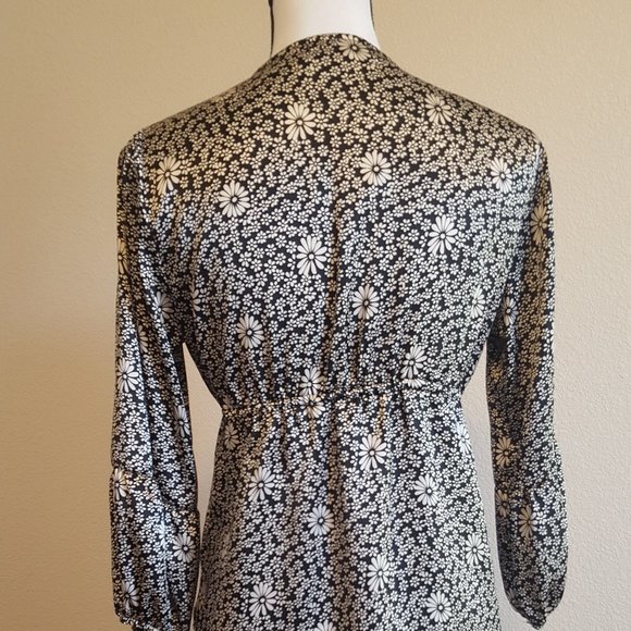 Dressy Top Long Sleeves Black White Peasant BOHO - Picture 2 of 7